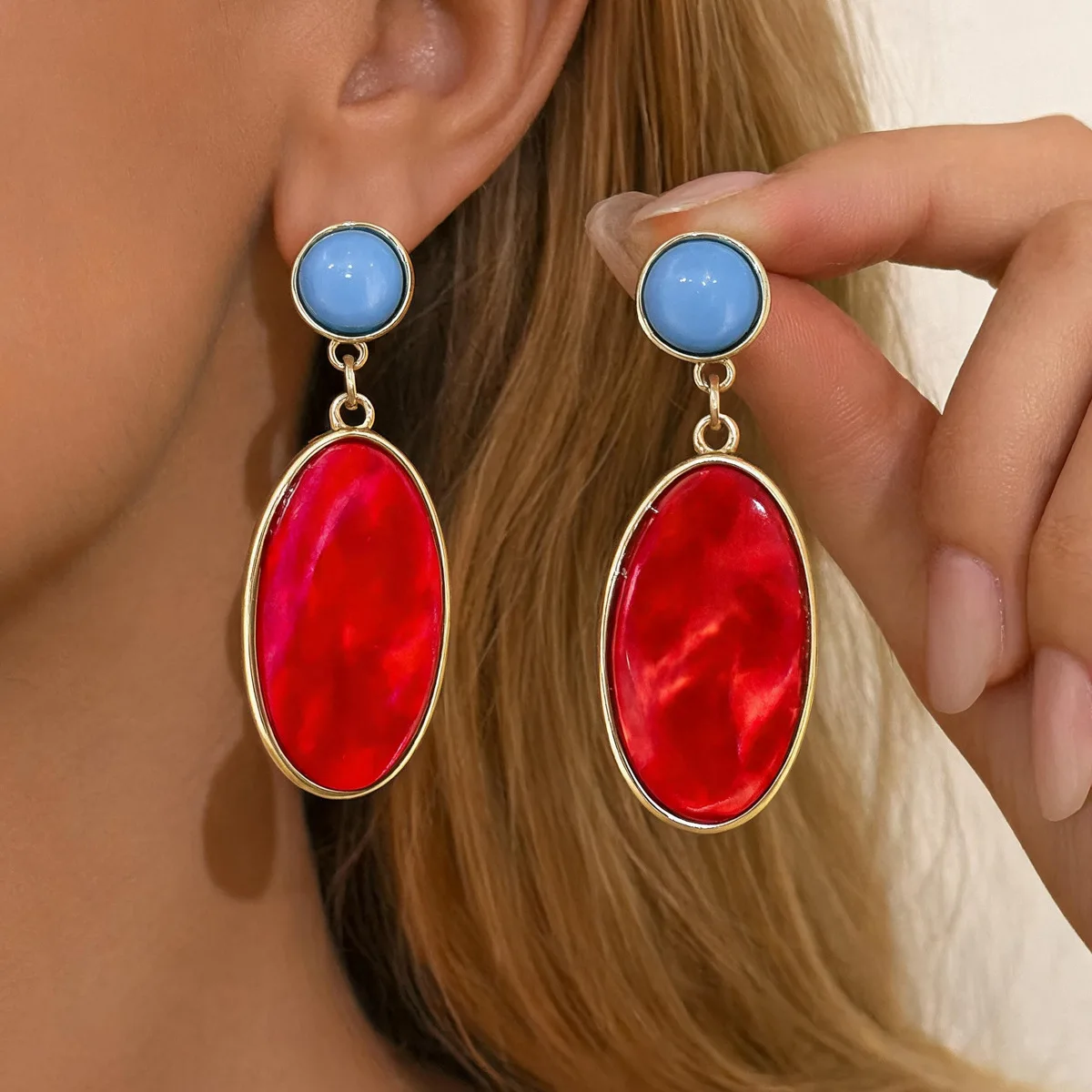 Silver needle resin oval pendant earrings medieval atmosphere earrings light luxury high-end earrings women