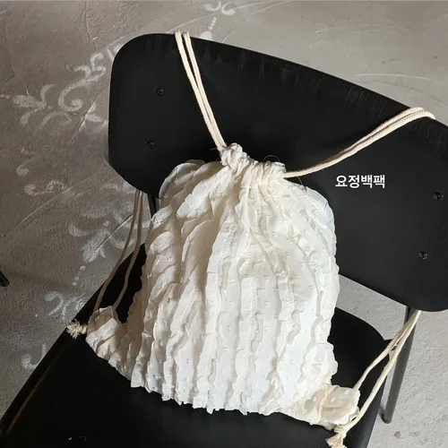 샤넬 느낌 백팩 핸드백 2024년 여름 합성 소재 샤넬 느낌 유이섬 소재 플리츠 스커트 포켓 싱글 어깨 백팩 핸드백 백팩 