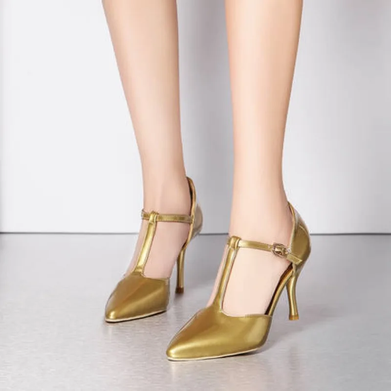 

Basic Mature Women Sandals Med Heels Summer White and Black Buckle Sandals Leather Women Heels Cover Heel Summer Sandals