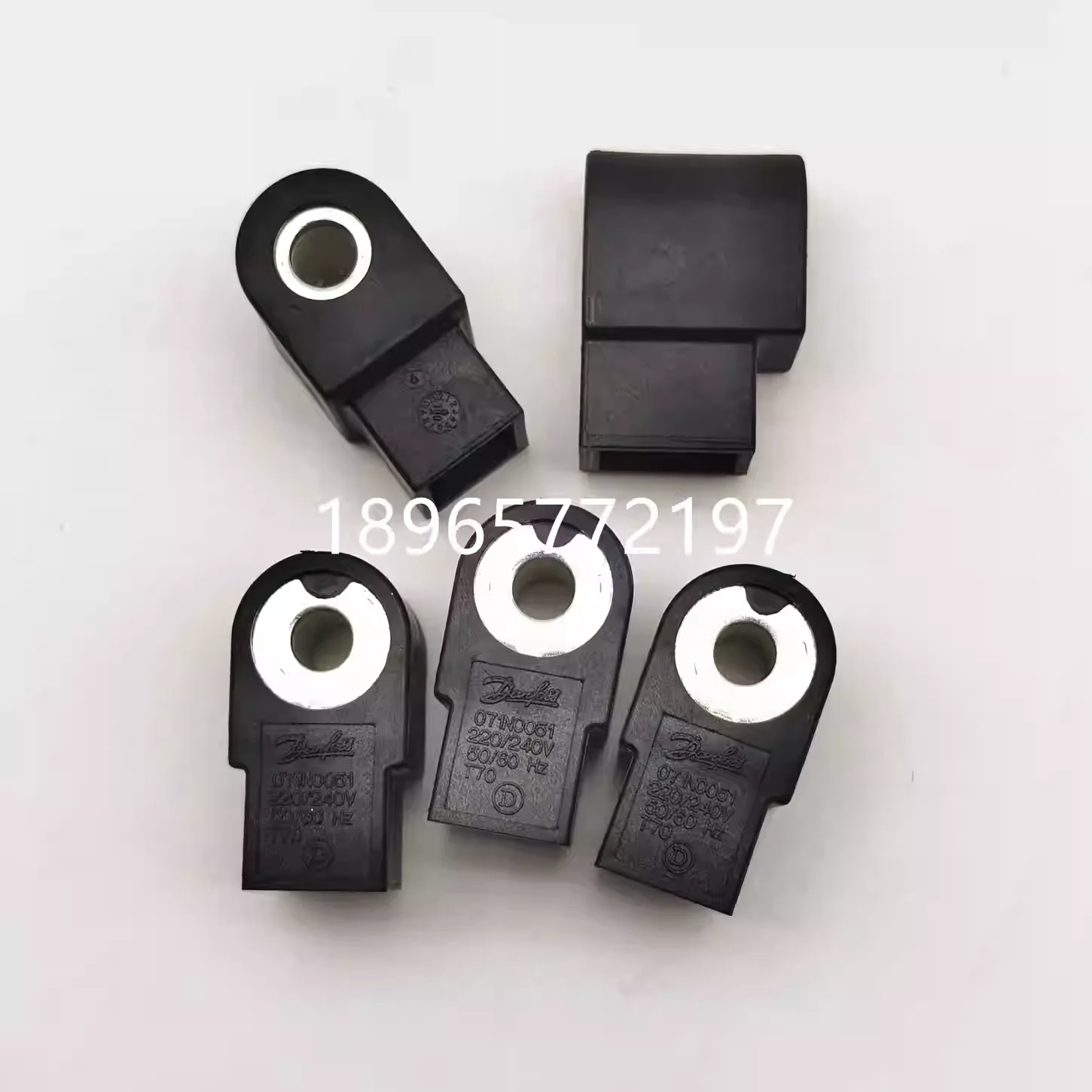 1PCS FOR Danfoss oil pump coil 071N0051 imported 071N0808 solenoid valve coil for burner