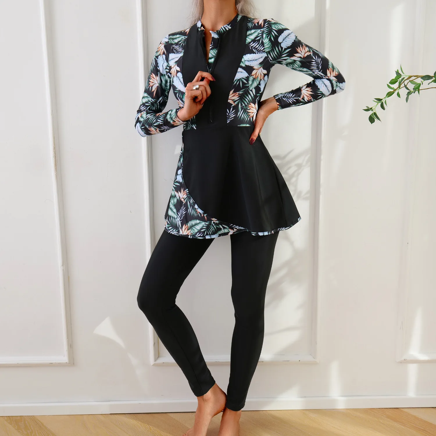 2‑Piece Full Cover Modest Swimsuit Long Sleeve Zip‑Up Tropical Leaf Print Swim Tunic Top With Long Swim Pants Beach Bathing Suit