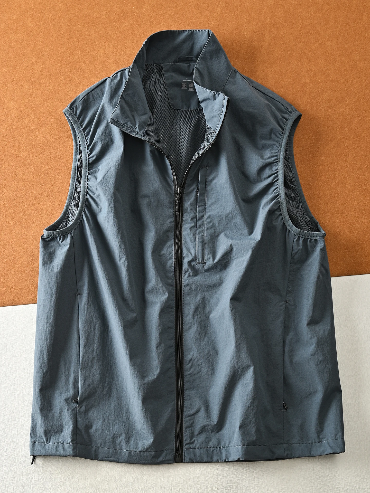 Urban Fashion Outdoor Commute Vest Unisex Waterproof Breathable Simple Versatile Summer Casual Zipper Closure  Color