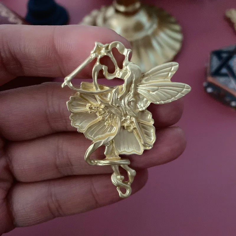 INS Style Vintage Matte Golden Lucky Goddess Brooches For Women Trendy Magic Fairy Pin Jewelry Girls Gift Party Office Accessory