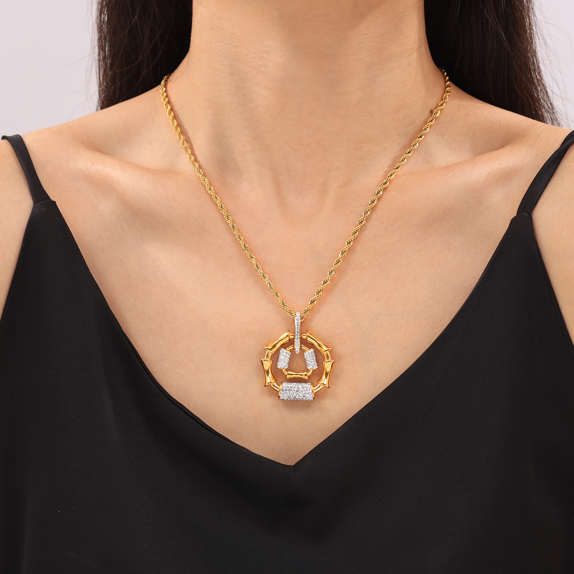 المرأة الفاخرة حجر الراين مطعمة غير النظامية قلادة قلادة الفولاذ المقاوم للصدأ مطلية بالذهب سوار مأدبة مجوهرات بسيطة اكسسوارات