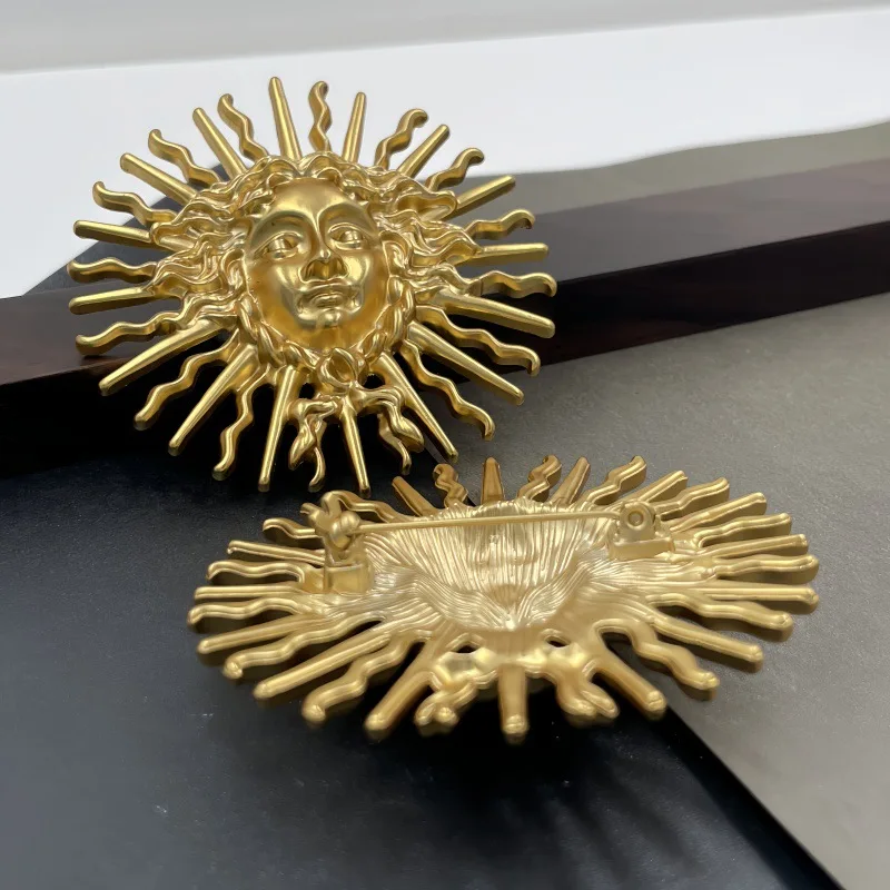 Vintage Golden Goddess Of The Sun Brooches For Unisex Trendy Punk Metal Pins Jewelry Accessories Banquet Party Suit Friends Gift
