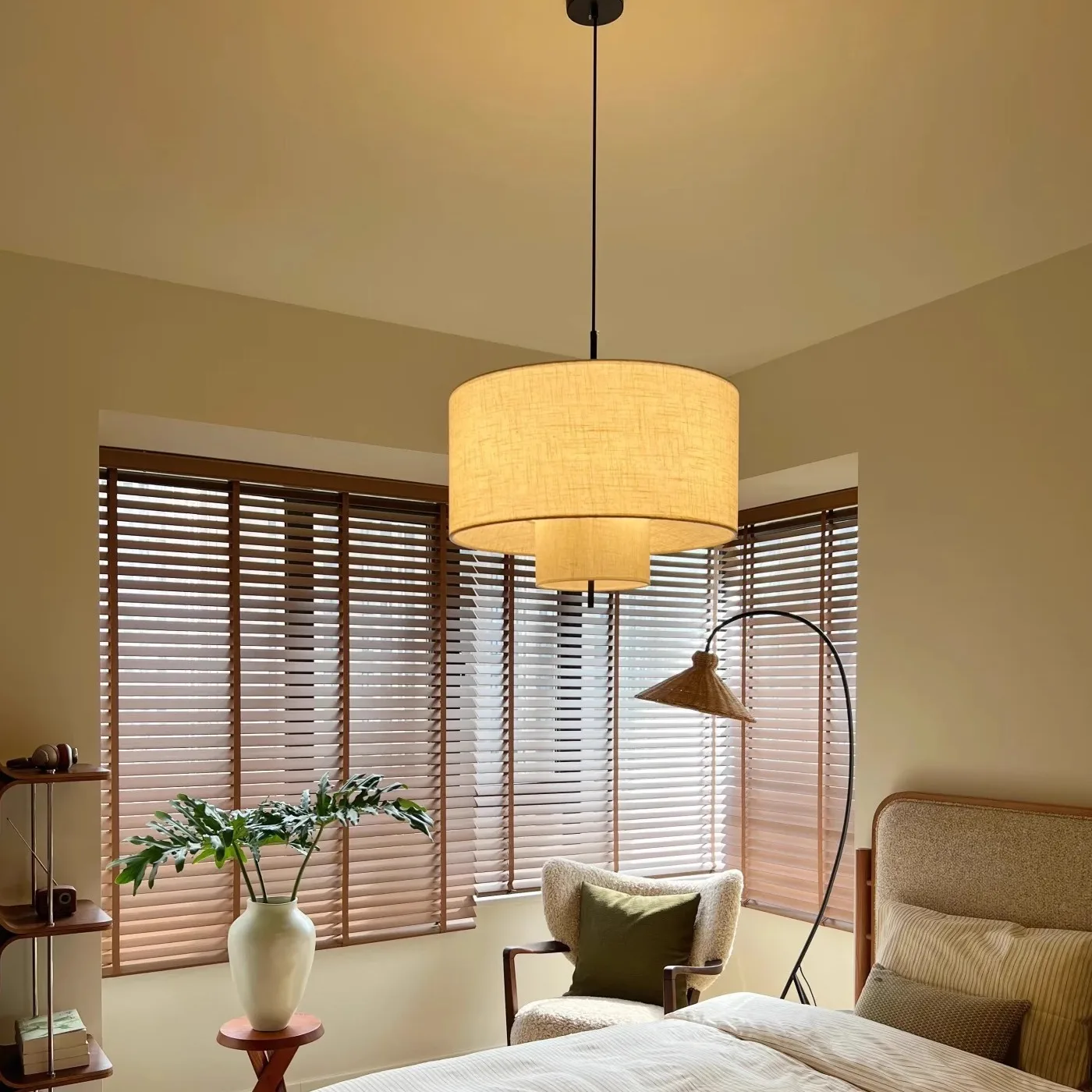 

French retro bedroom chandelier, four leaf flower restaurant, girls' room, cloakroom, Nanyang style study, crystal chandelier