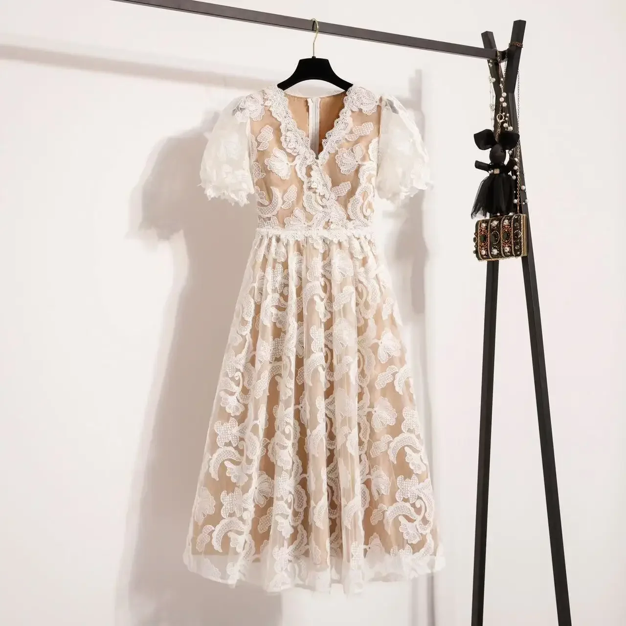 우아한 자수 Tulle 이브닝 드레스 여성 여름 버블 짧은 소매 공식 행사 Tulle Prom Party 미디 롱 드레스