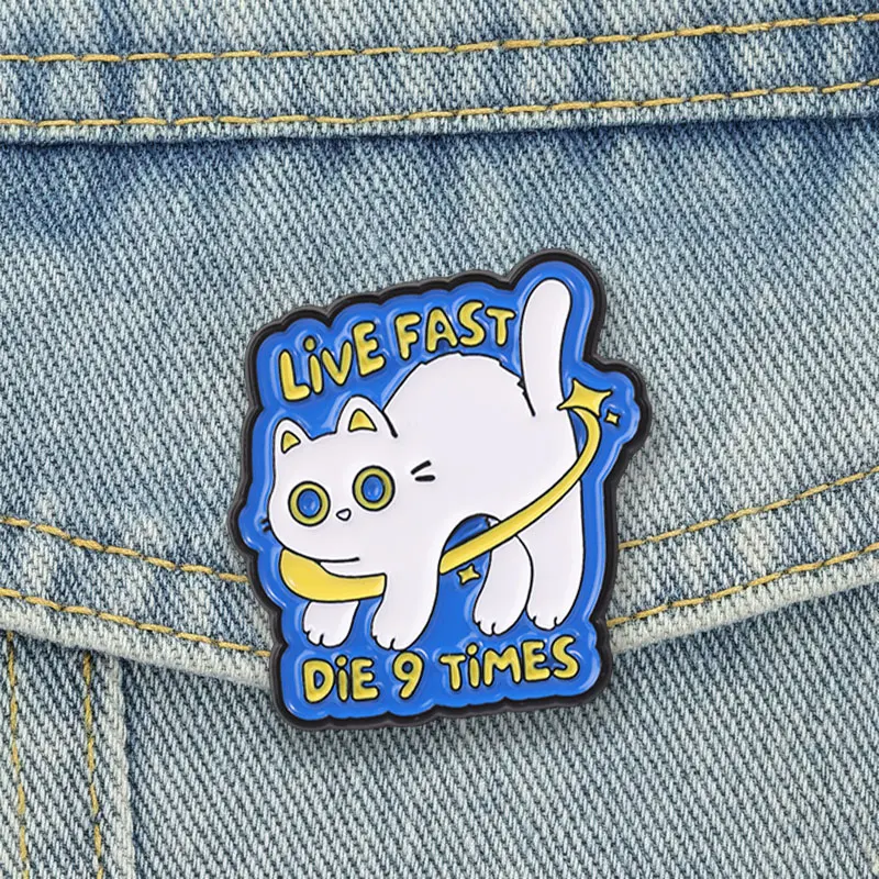 White Cat Star Badge Live Fast Die 9 Times Enamel Pins Sweet Cartoon Kitten Brooch White Cat Accessories Decor