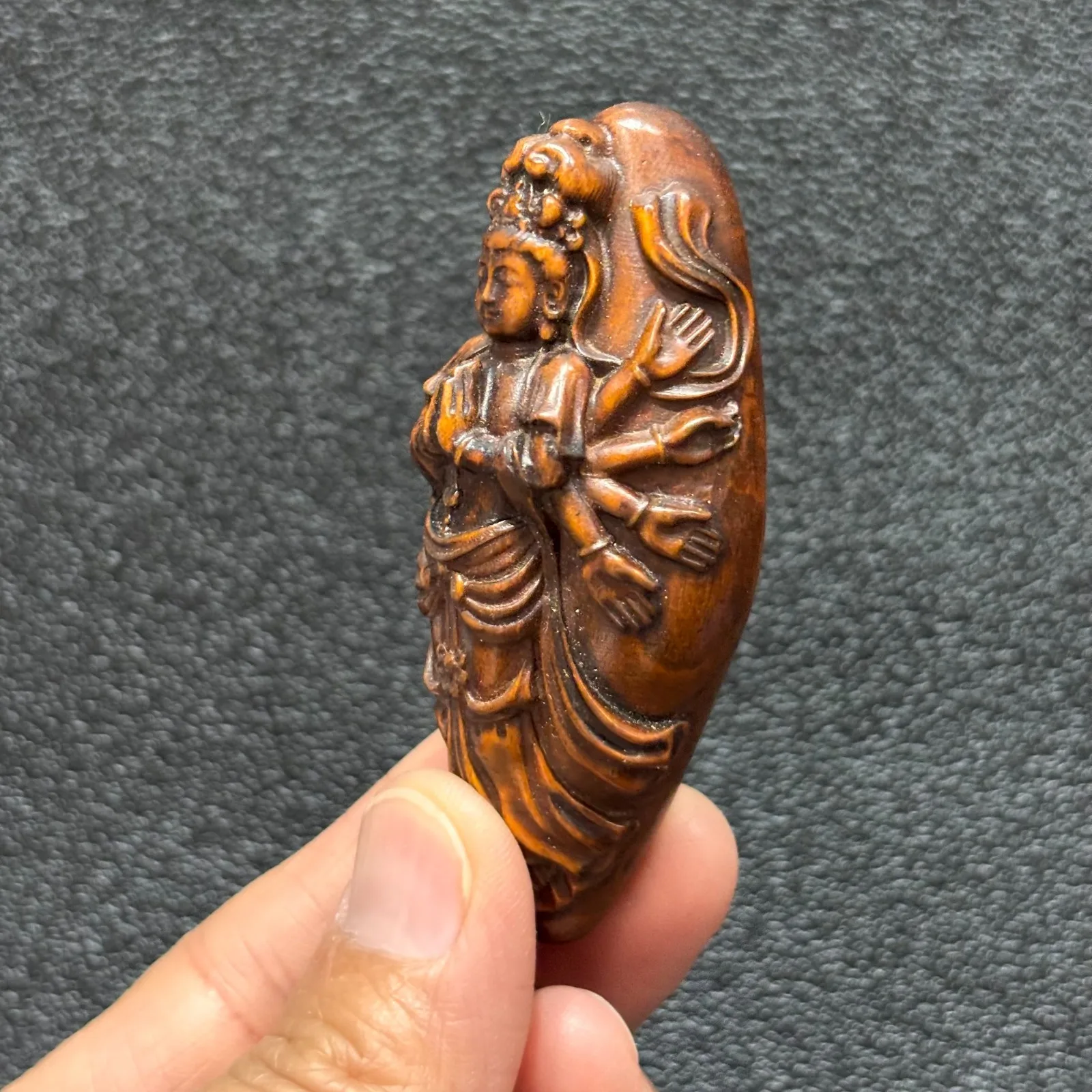 7 CM Exquisite Boxwood Handmade Carved Thousand-hand Bodhisattva Statue W280