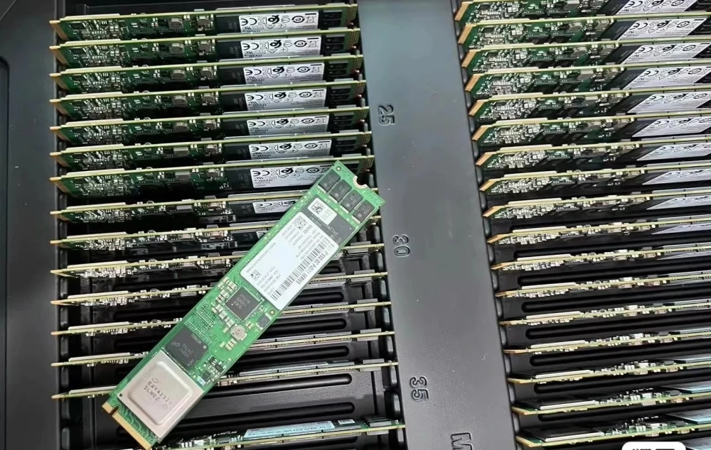 Рисунок 4 - Для Intel 1 ТБ 2 ТБОригинальный DC P4511 2T 1T M