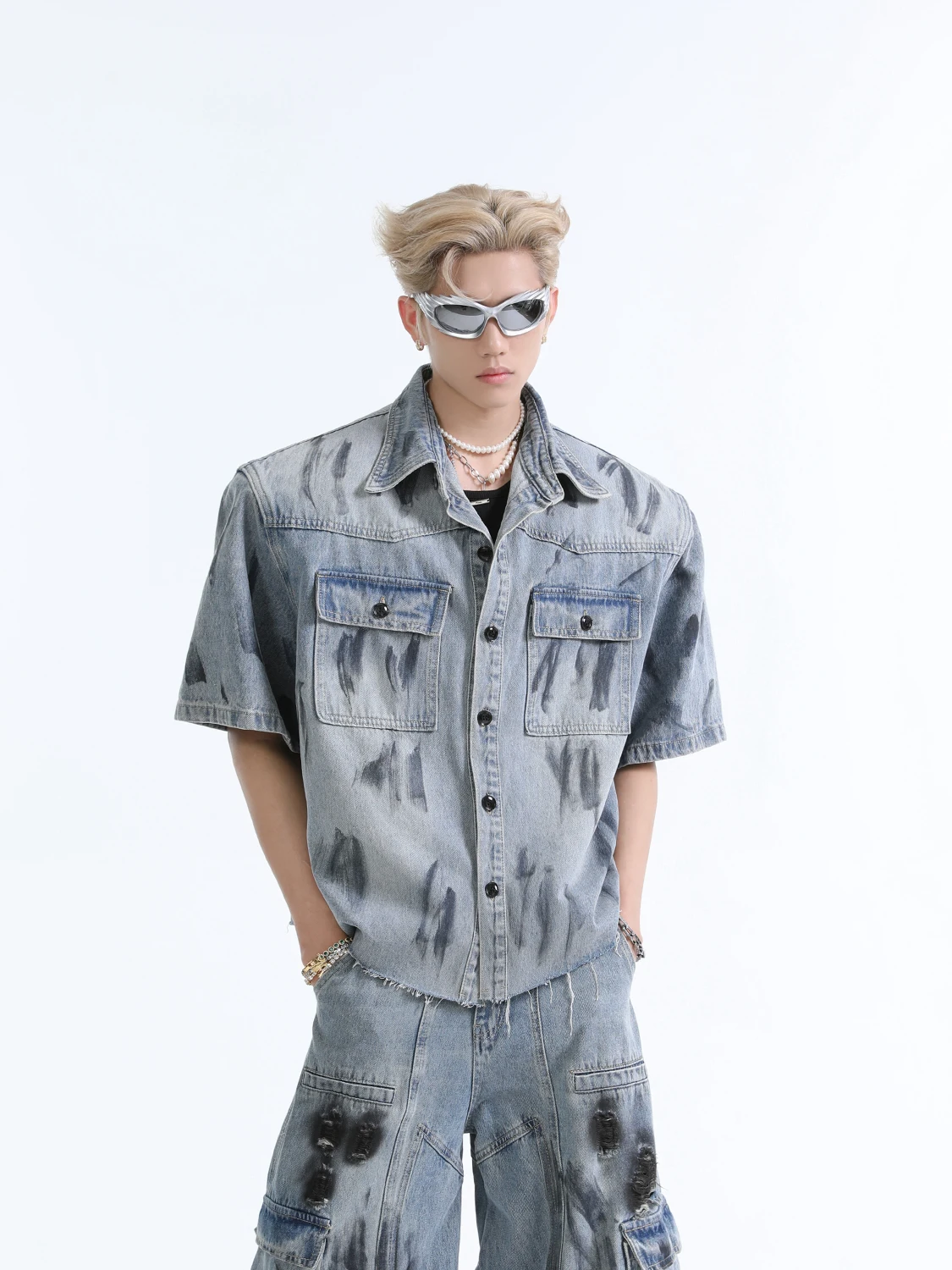 2024 Trendy Male Pants Sets Short-Sleeve Single Row Multi-Buckle Denim Tops Graffiti High Street Multi-Pocket Jeans Men's Sets