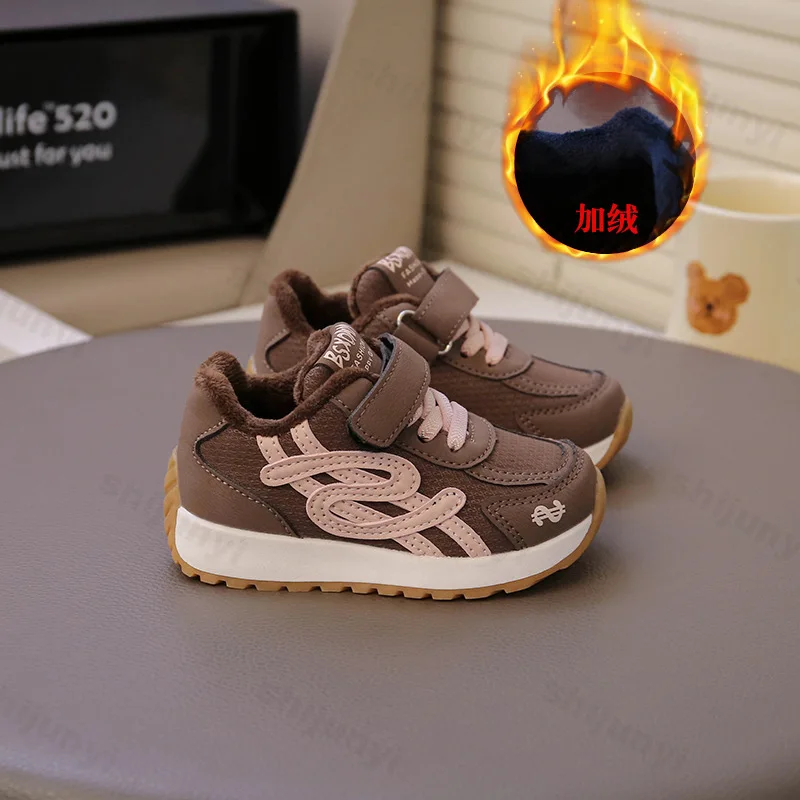 الأطفال أحذية قطنية غير رسمية 2025 الخريف الشتاء جديد بنين بنات أحذية رياضية الرجعية الاطفال عدم الانزلاق الدافئة أفخم طفل أحذية رياضية