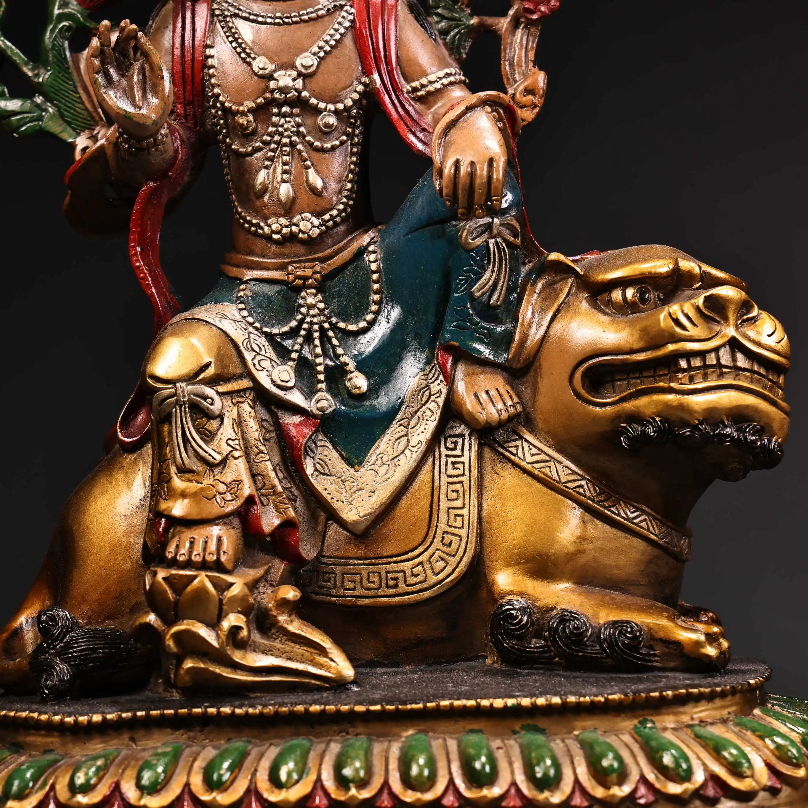 Rare antique collection: Pure copper full copper painted and gilded Manjusri Buddha statue,A Pair