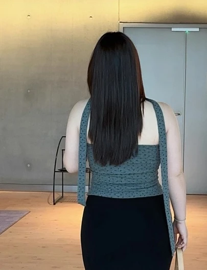 ขนาดใหญ่ขนาด XL-4XL ลดอายุแฟชั่นเซ็กซี่ริบบิ้นสีเทา Strapless ฤดูร้อนใหม่ไม่สม่ําเสมอ Hem Chic Temperament Slash คอเสื้อ