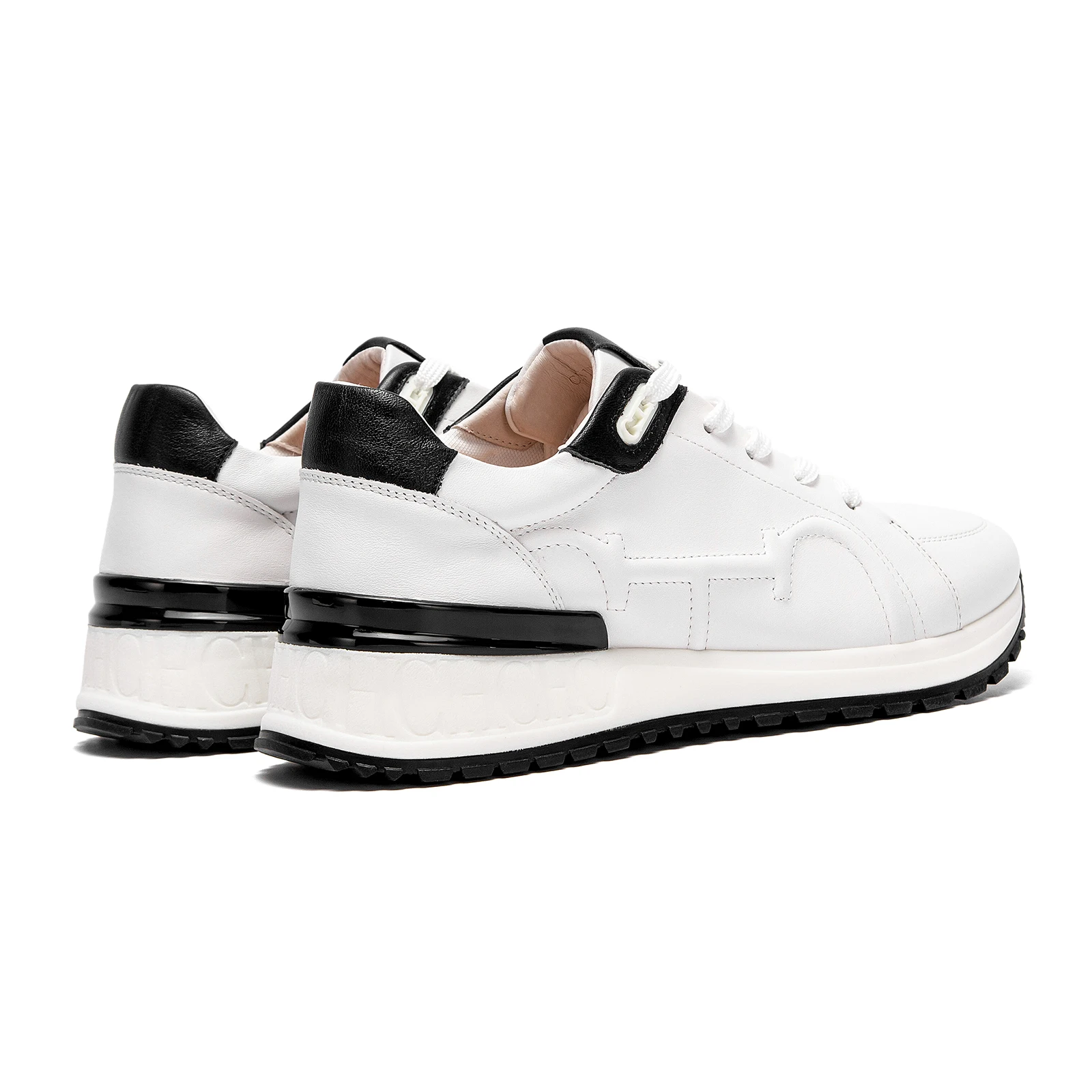 Women Casual White Shoes Leather Luxury Brand Sneakers Waterproof Flat Lightweight Comfortable Running Shoes Tennis