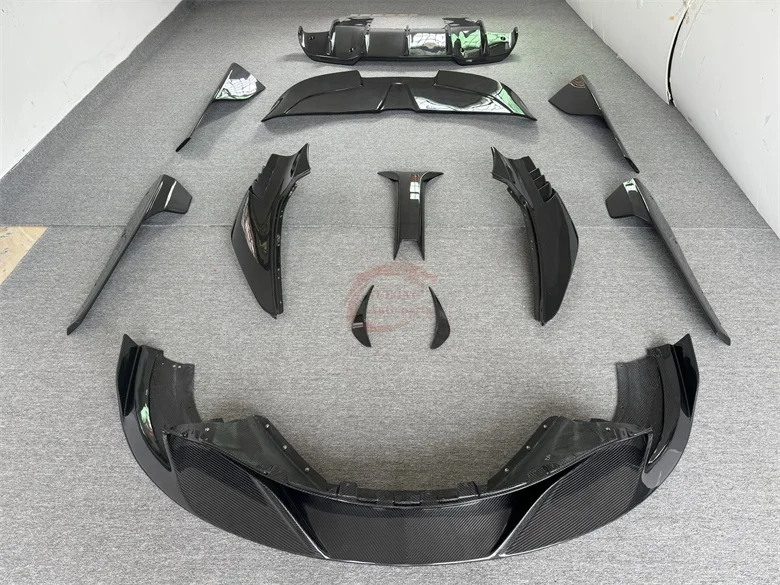 RF Style Dry Carbon Fiber Front Lip Side Skirt Diffuser Rear Spoiler Front Fender Roof Vent for McLaren 720S Coupe Spider
