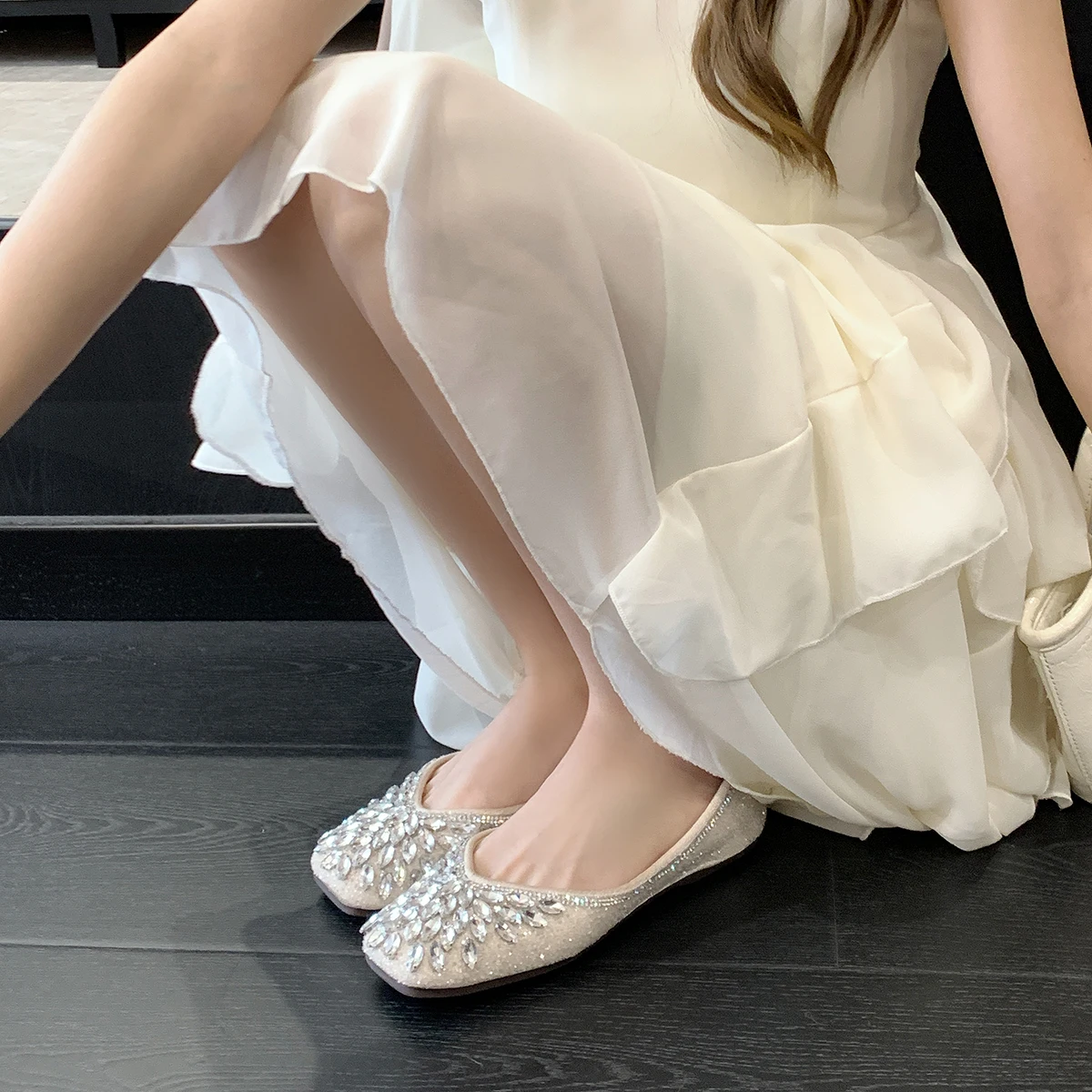 superbes-chaussures-plates-de-conte-de-fees-ornees-de-diamants-a-bout-carre-confortables-pour-la-maternite-chaussures-de-mariage-brillantes-et-etincelantes