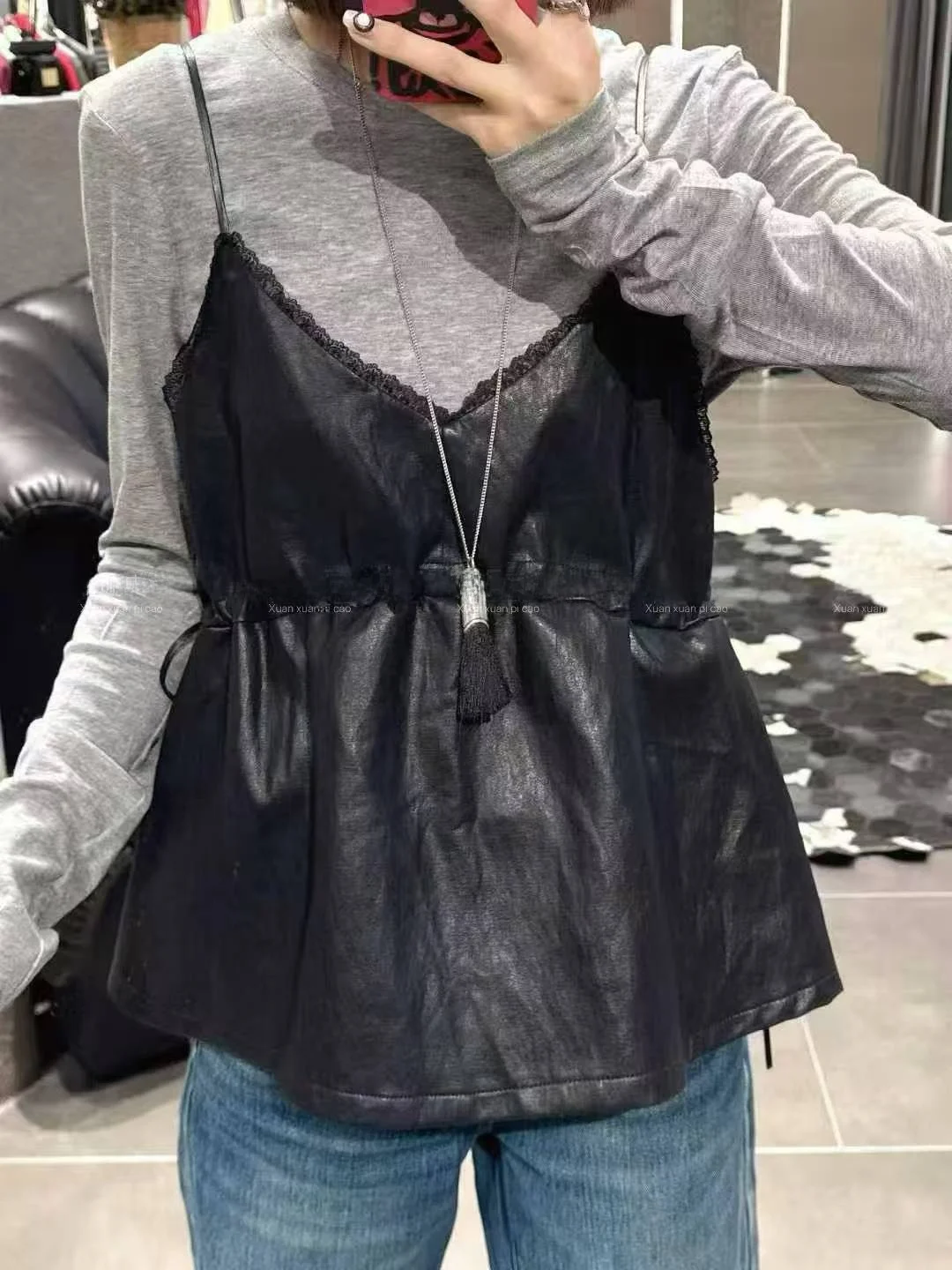 

2025 New Sle Women's Leather Svel Vest eepskin Slim Fit Versatile Top Faionable Commute Wind Splice Loose Fit