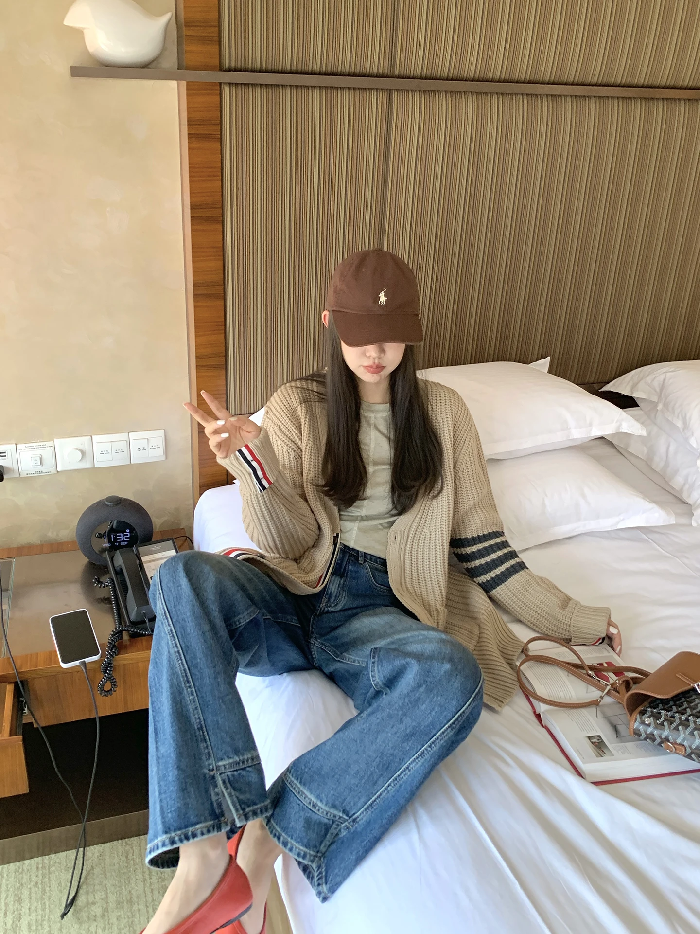 Calças Jeans Cheerioaban de Perna Larga com Design Assimétrico, Casual, em Denim de Algodão, com Fenda Lateral, Ajuste Confortável para Todas as Estações, Calças Femininas