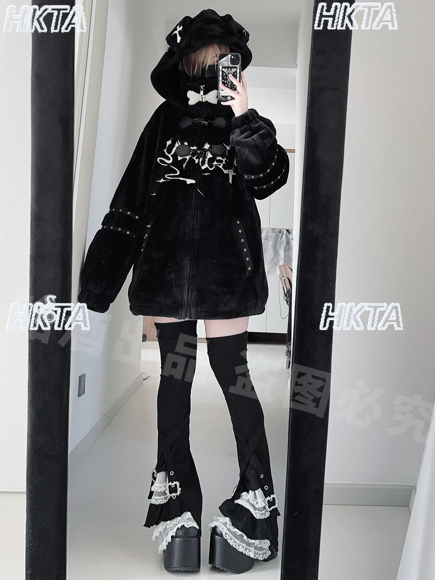 Y2K Dark Subculture Punk Goth Cartoon Black Fur Jacket 2025 Winter New Thickened Warm Loose Casual Versatile Hooded Coat Women