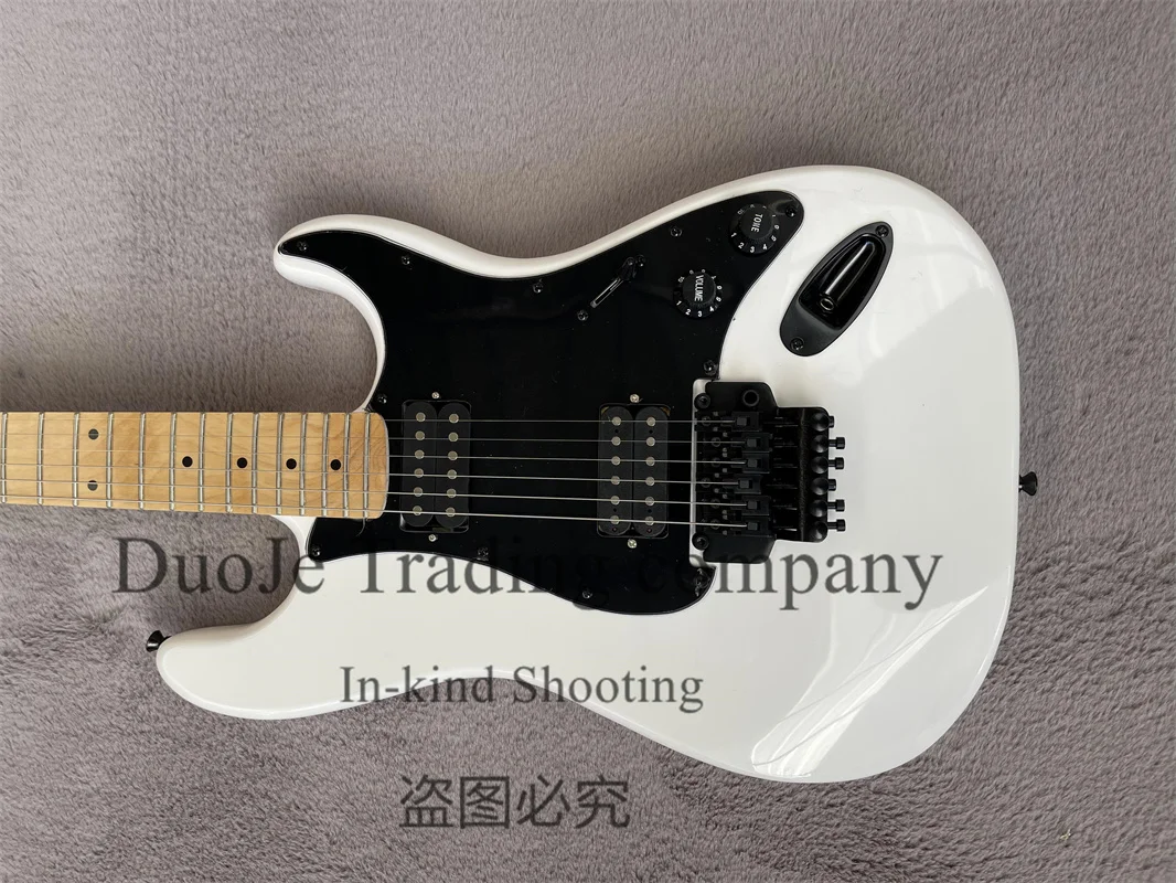 White ELectric Guitar Stra Body Tremolo Bridge HH Pickups Black Guard Black Tuners Mapel Fingerboard Factory Custom