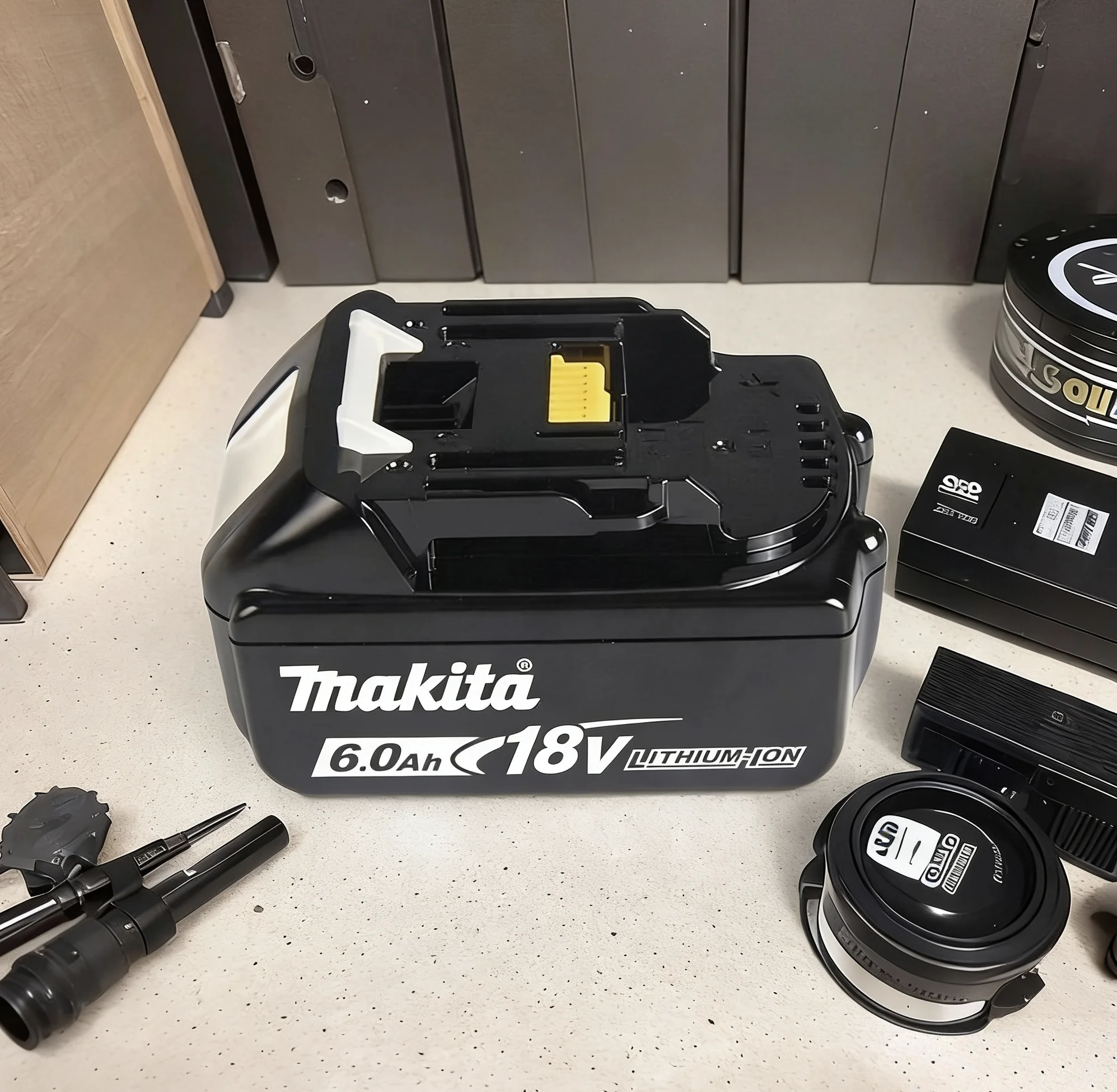 

Original 18V Lithium Battery For Makita 6Ah 5Ah 3Ah BL1830B BL1850B BL1850 BL1840 BL1860 BL1815 Replacement Battery