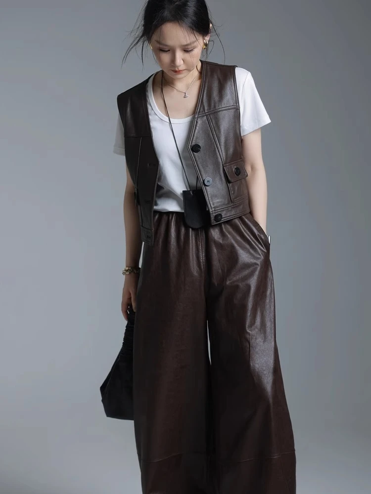 V-neck Genuine Leather Sleeveless Vest Jackets for Women Spring Autumn 2025 New High-end Simple Casual Short Real Sheepskin Coat