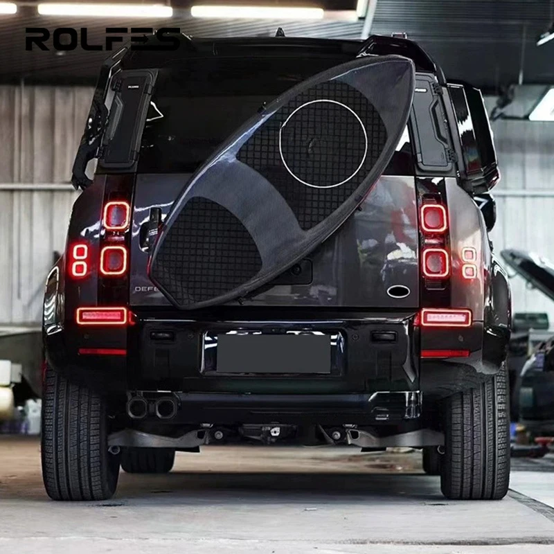 

Для Mercedes-Benz G55, G350, G500, G550, G63: модифицированный чехол для запасного колеса Defender с декоративной накладкой на дверь багажника.