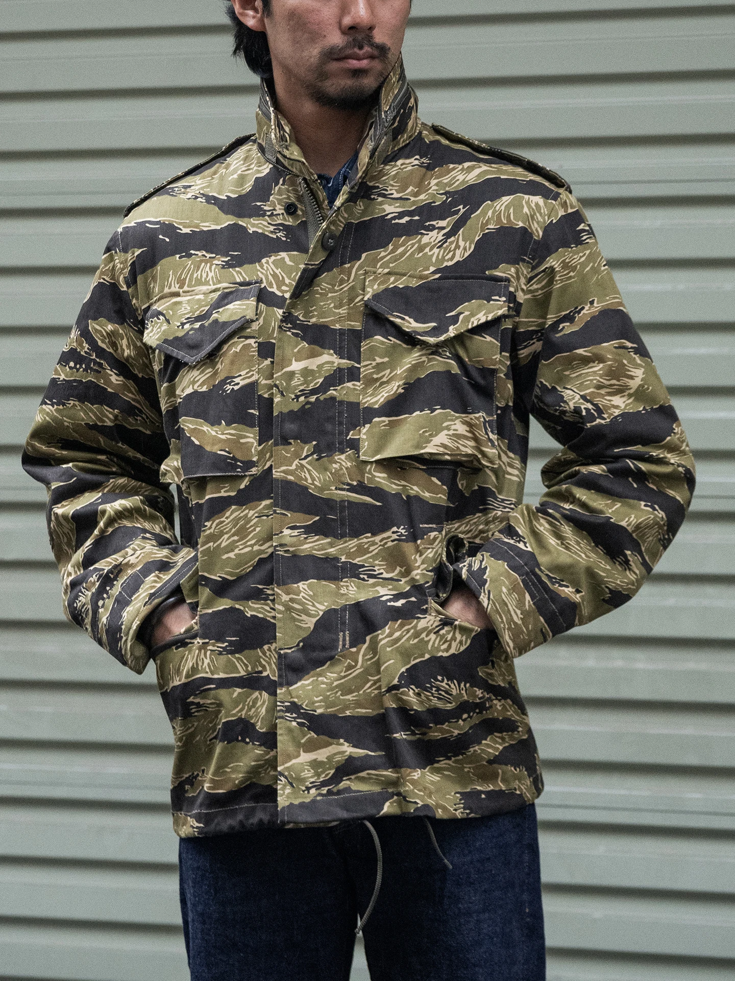 

Red Bronson M65 Tiger Camouflage Field Jaet Pure Cotton War Veterans Vietnam War Dog Bronson Военное пальто с капюшоном