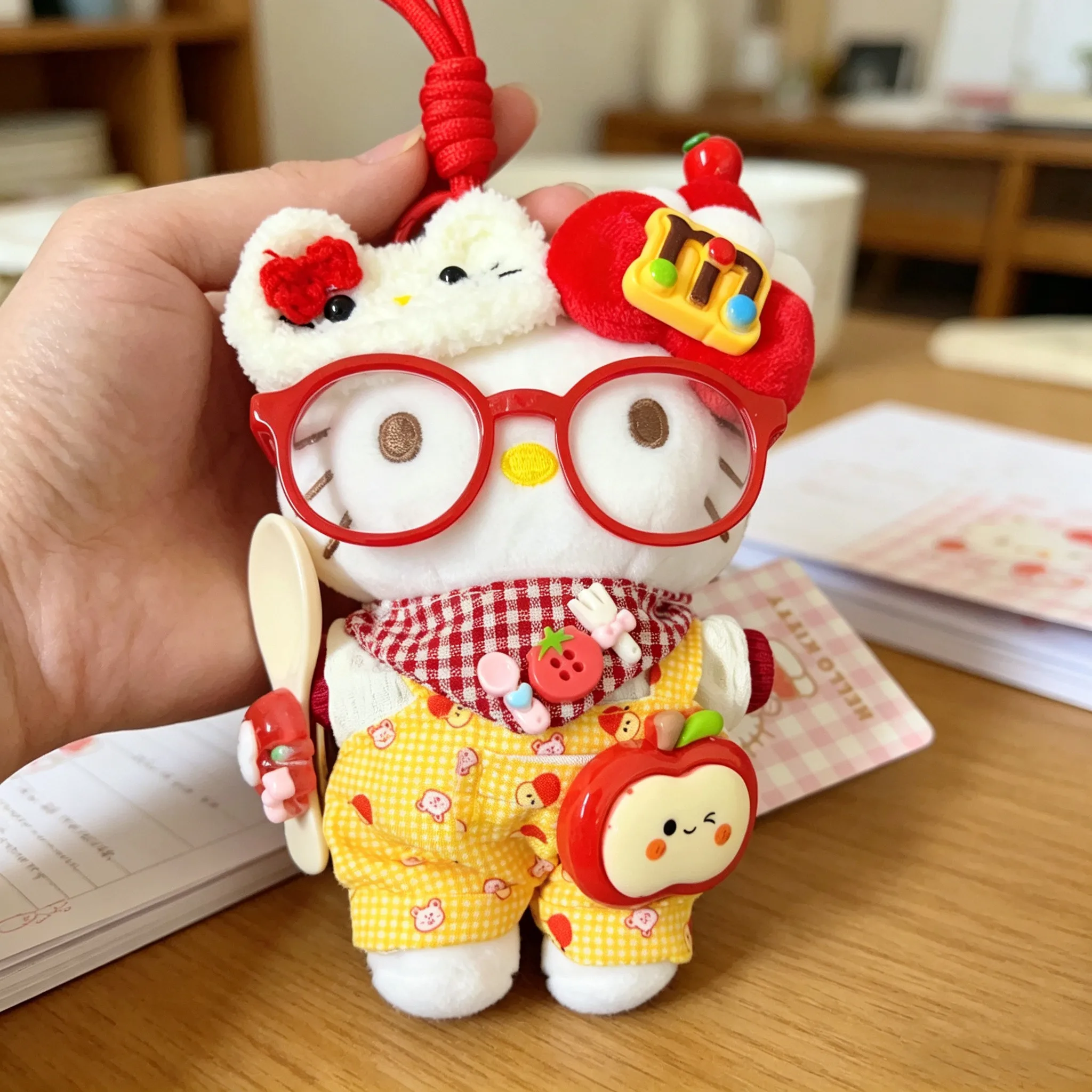 

Sanrio Family Apple Hello Kitty Bag Pendant Pendant Bag Accessories Doll Key Chain Decoration Cartoon Gift Hanging ornaments