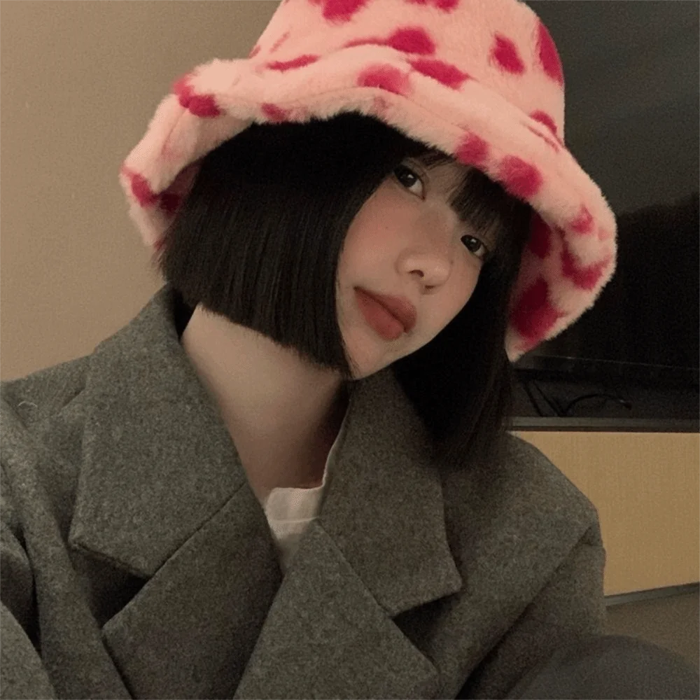 

Cute Faux Fur Fisherman Hat Fluffy Thicken Love Heart Bucket Hat Wide Brim Coldproof Winter Hat Autumn