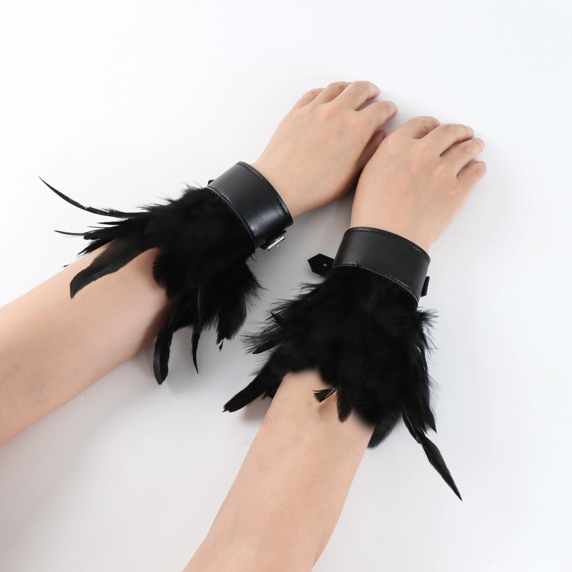 Punk Gothic Gloves Feather Wrist Cuff Carnival Stage Show Showgirl Natural Dyed Rooster Feather Arm Warmer Party Cosplay Costume