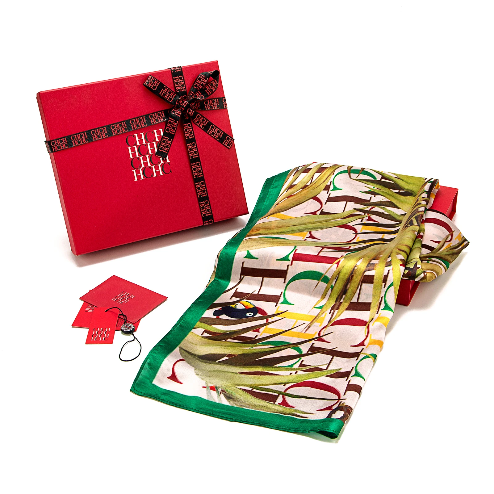 Luxurious Iconic Vibrant Pattern Scarf Set