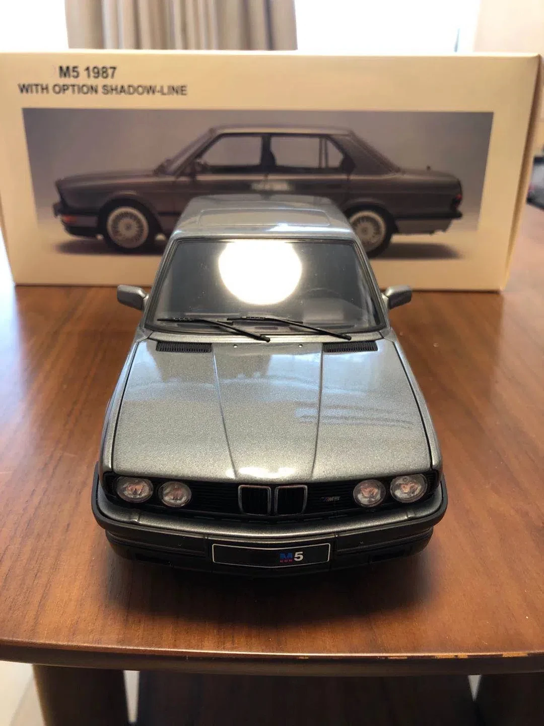 Autoart 1:18 M5 1987 Simulation Limited Edition All Open Alloy Metal Static Car Model Toy Gift