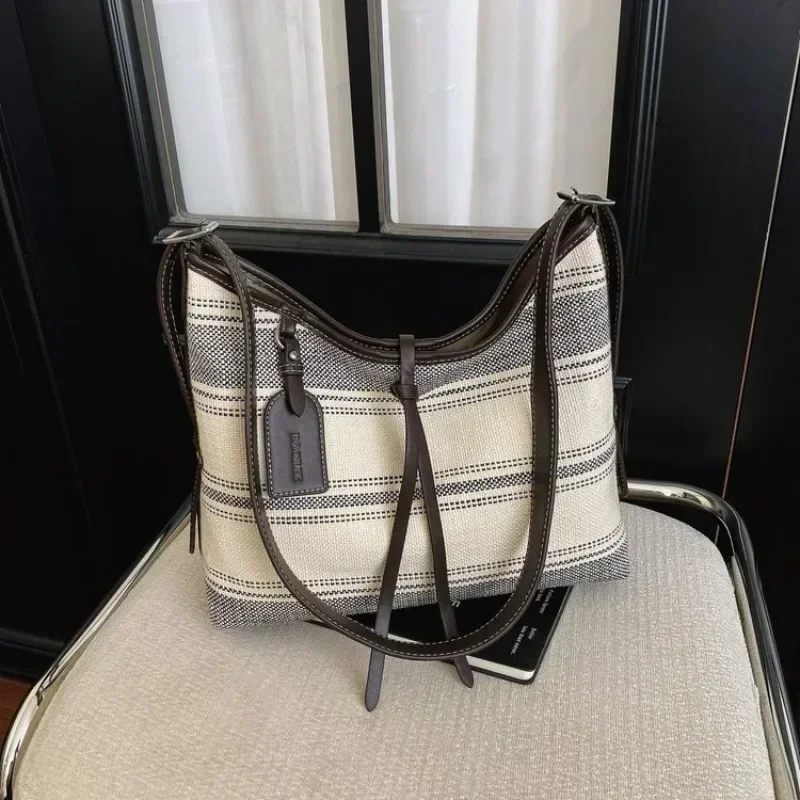 

High End Minimalist Casual Diaper Bag Simple Vintage Trendy Letter Logo For Women Leather Shoulder Handbag