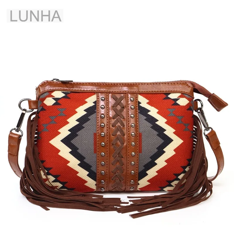 

Женские сумки на плечо с бахромой в богемном стиле с цветочным тиснением из искусственной кожи и заклепками, женская сумка через плечо в винтажном стиле