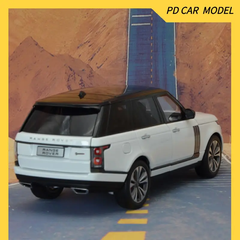 LCD  Collectible 1:18 Scale Model for 2020 Land Rover  SUV Gift for friends and family