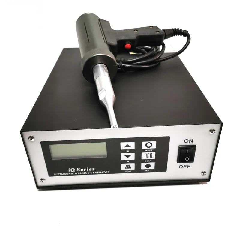 35KHZ 800W Factor Product Handheld Ultrasonic Cavitation Spot Welder For Welding PP PC ABS