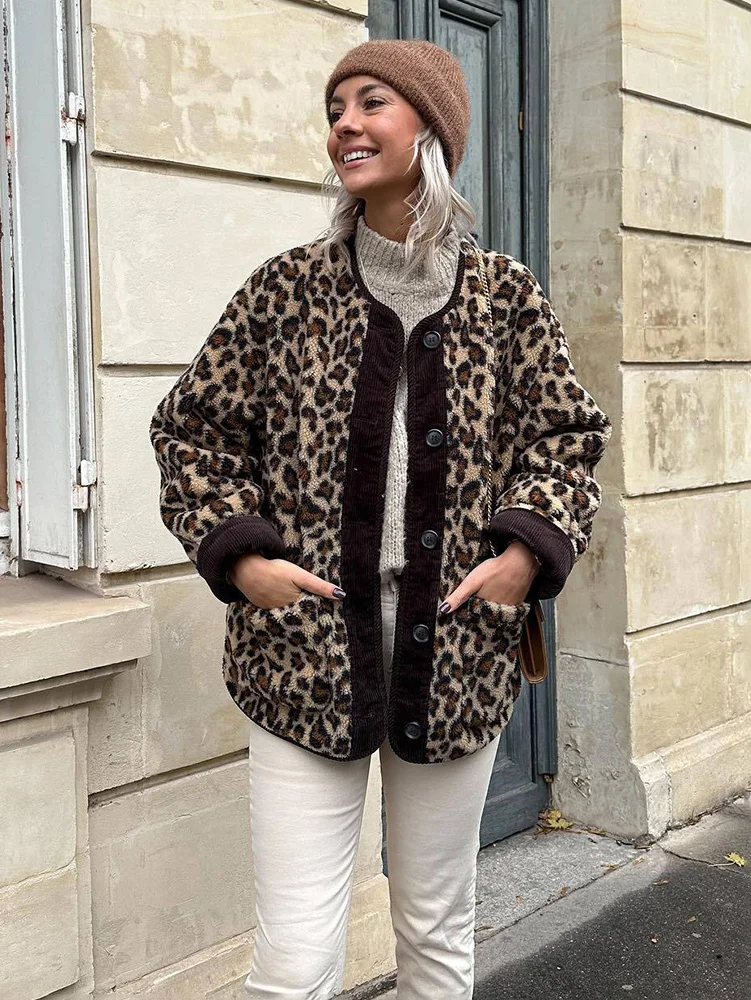 Moda damska Leopard Print Fleece Jacket O Neck Single Breasted Long Sleeve Coat 2024 Winter Female Chic Loose Outwear TRAF