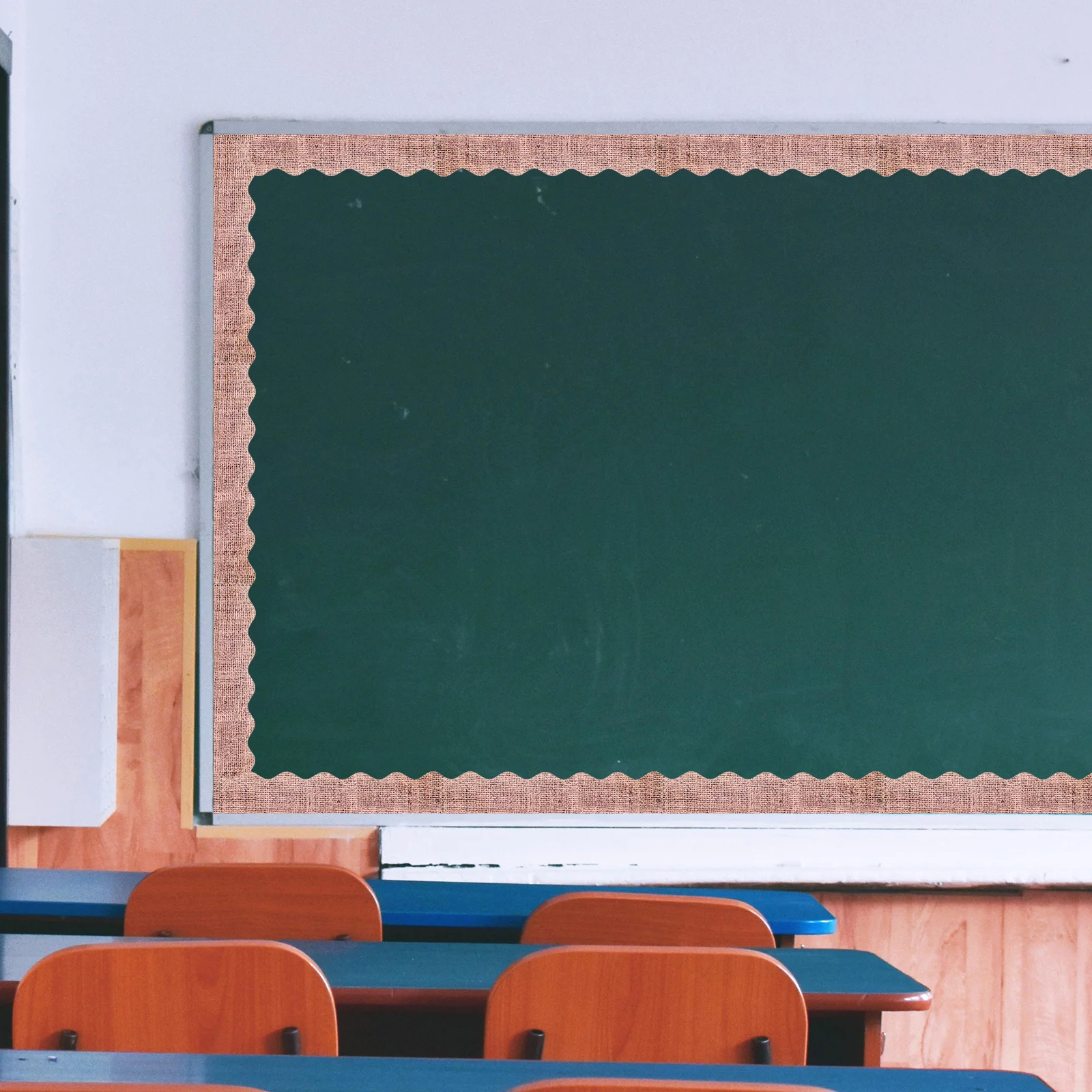 

1 Roll Non-Adhesive Bulletin Board Border Trim Removable Blackboard School Classroom Decorative Border Paper Bulletin Accessory