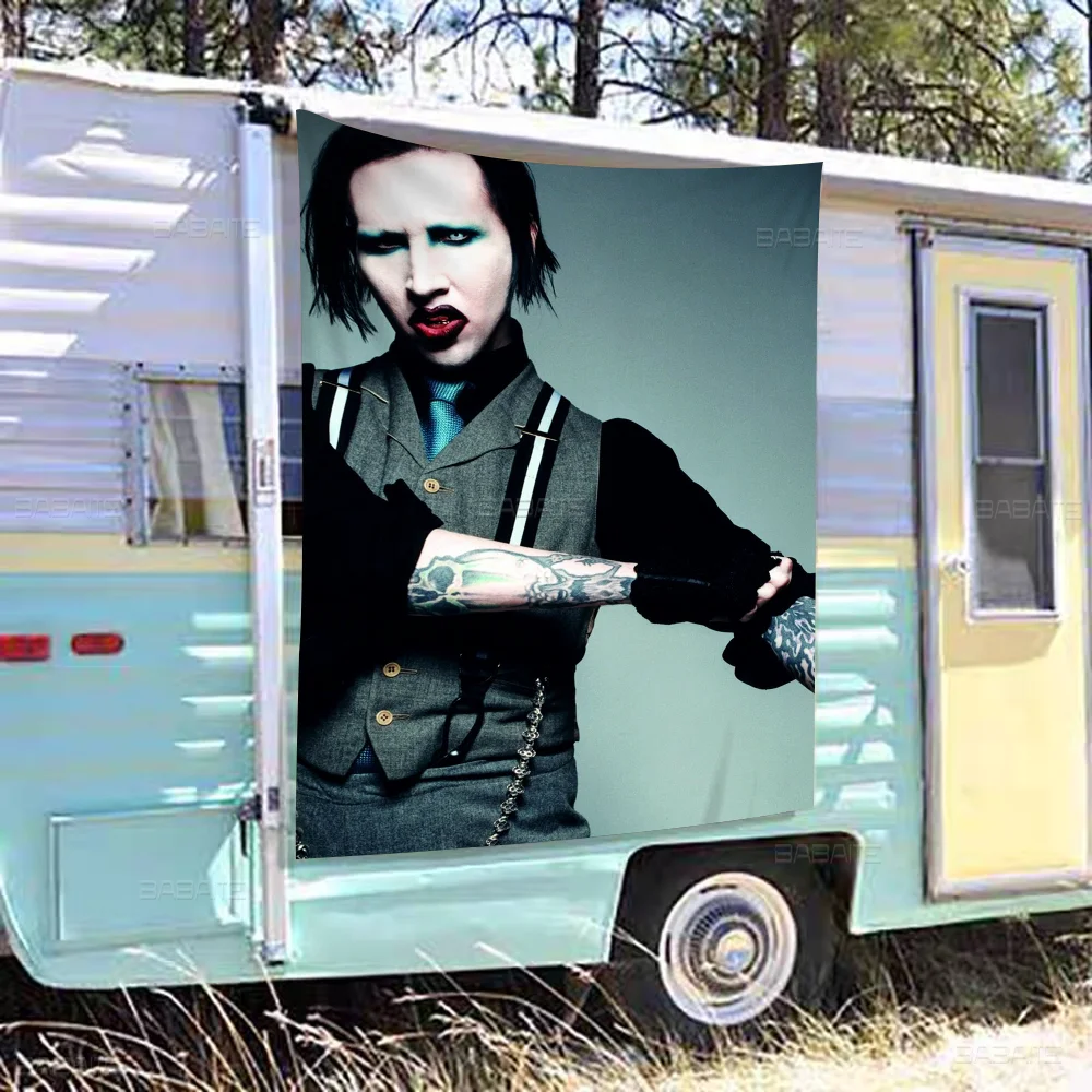 Sänger Marilyn Manson kleine Cheerleading Banner Hand gezogen Flagge Outdoor-Atmosphäre Flaggen