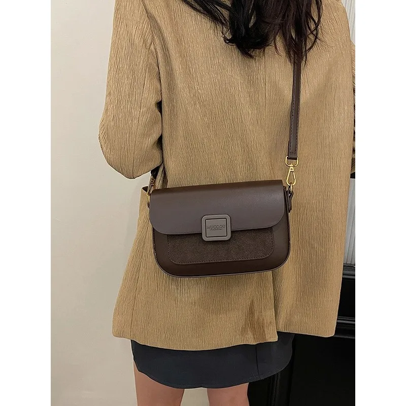 

Популярная женская сумка через плечо, новая модная маленькая квадратная сумка, сумка через плечо в стиле ретро.