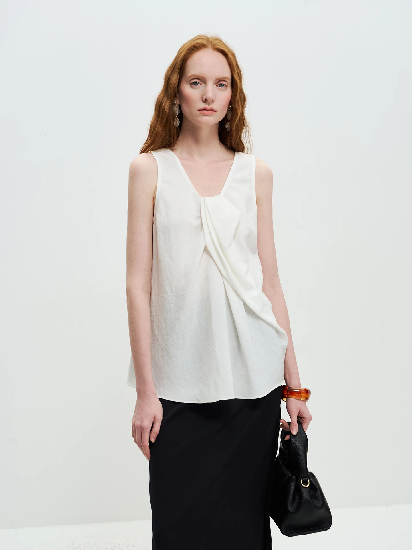 

LIMONN Summer New White Linen V-neck Loose Texture Knot Sleeveless Top Women's Casual Style Mid-length Shirt