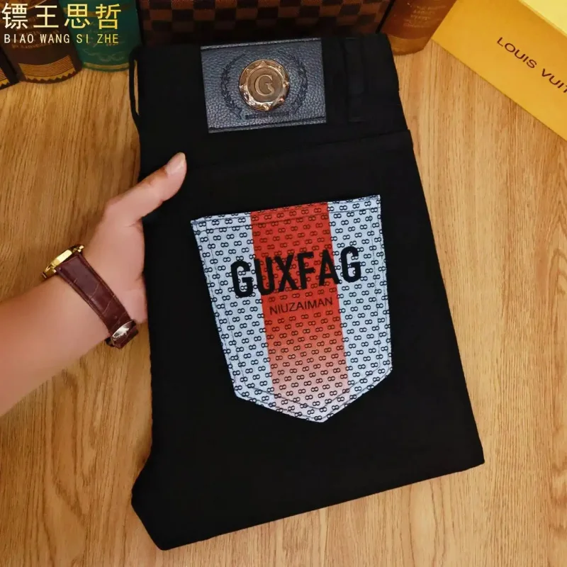 

Новые мужские черные джинсы 2026 года: легкий люкс, цифровой принт с градиентом, модные, универсальные, повседневные, из эластичной ткани, зауженный крой.