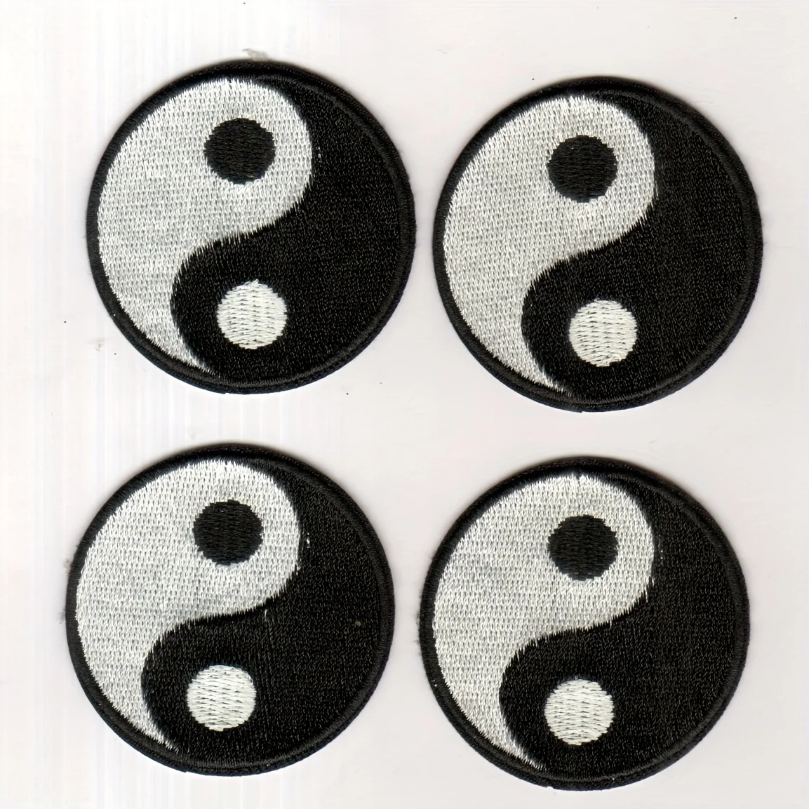 4pcs Yin Yang Embroidery Patches Black White Tai Chi Symbol Iron On Badges For Jacket Jeans Backpack Hat Clothes Repair DIY