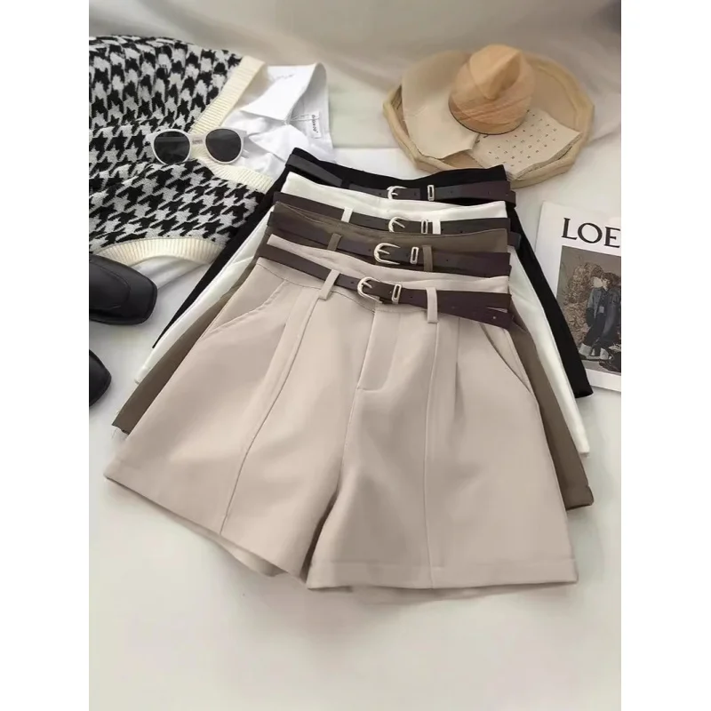 

European and American Casual Shorts for Women Summer 2025 New Korean Fashion Slim Fit Elegant High Waist A-Line Wide Leg Hot Pan