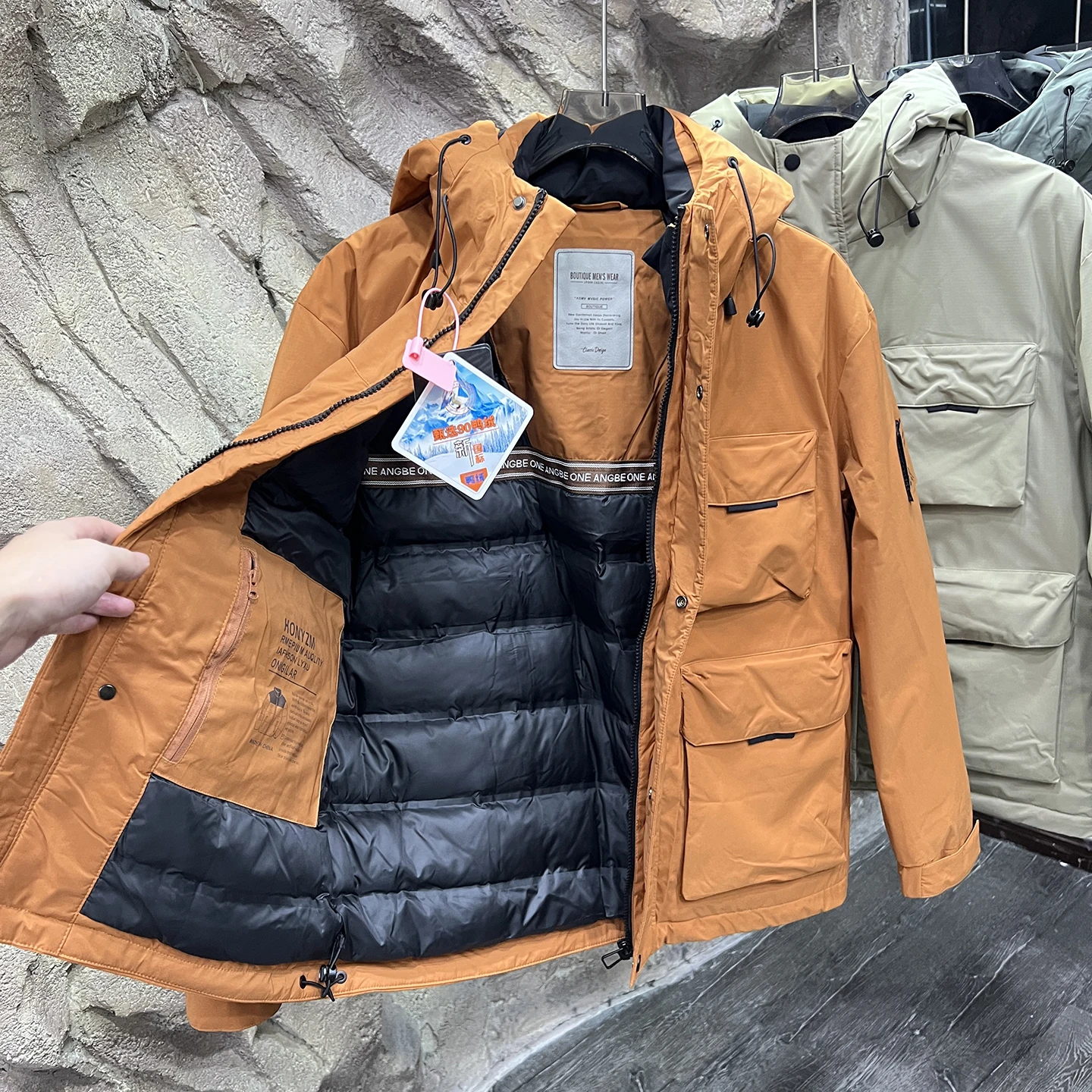 معطف Jaet بغطاء للرأس للرجال في الهواء الطلق للحفاظ على الدفء مع كيتات متعددة ملابس عمل رفيعة للغاية للخريف والشتاء