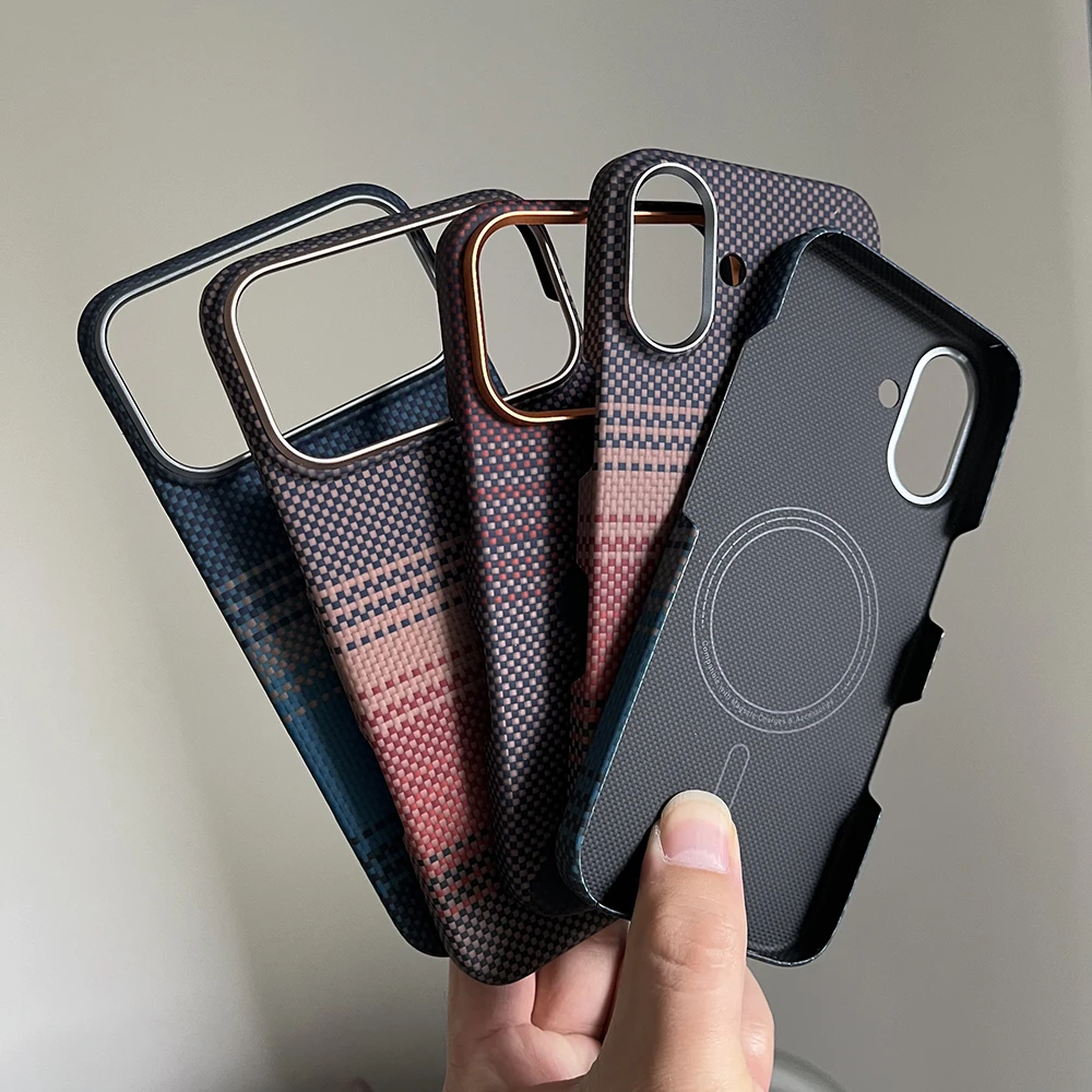 

Действительно чехол из углеродного волокна для IPhone 17 Pro Max, магнитный чехол из арамидного волокна Magsafe для IPhone 17 Pro из углеродного волокна