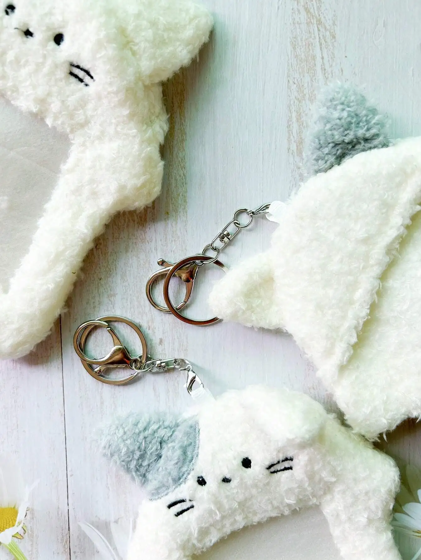 1pc Portable Plush Cat Card Holder Keychain Trackers tracking device Luggage tag Micro gps Rastreador veicular Mini rastreador