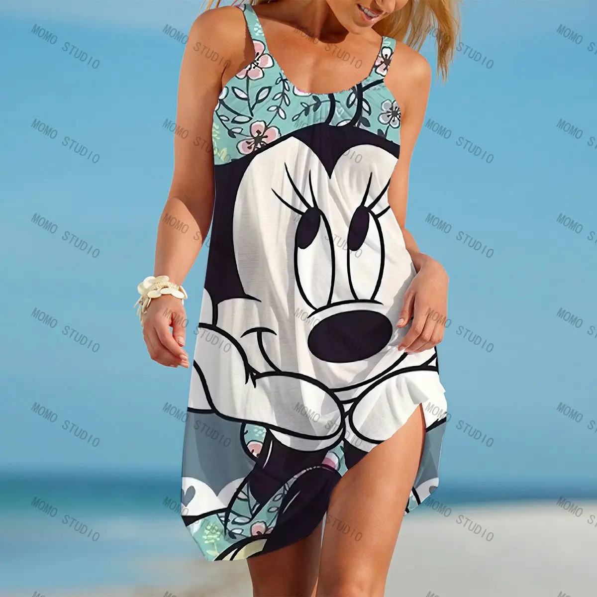 

Женское летнее платье с круглым вырезом и принтом Минни и Микки Маус